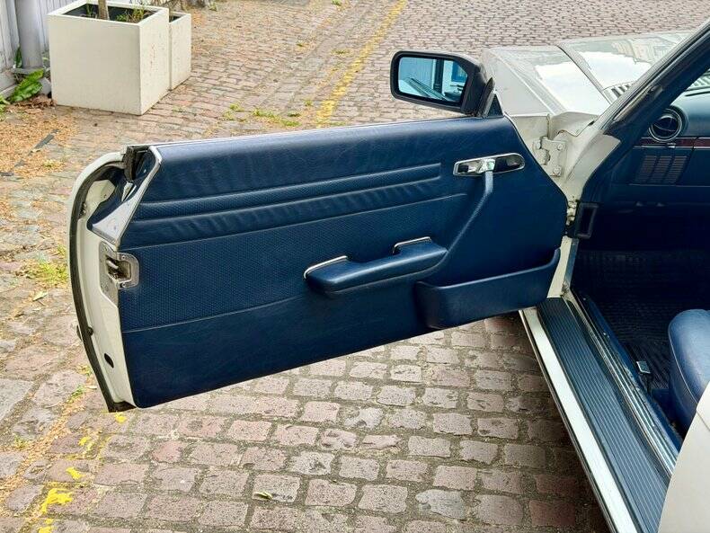 Image 24/50 of Mercedes-Benz 280 SL (1984)