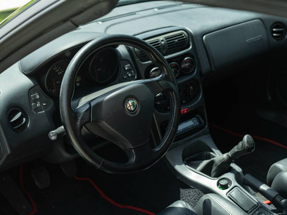 Bild 36/50 von Alfa Romeo GTV 2.0 Twin Spark (1997)