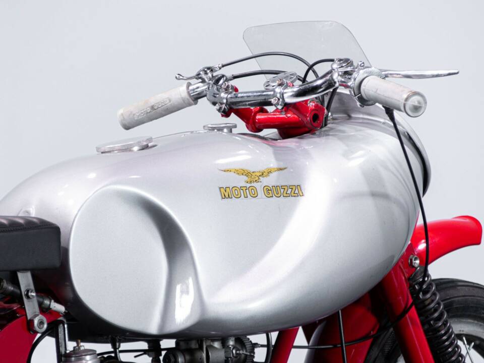 Image 29/50 of Moto Guzzi DUMMY (1948)