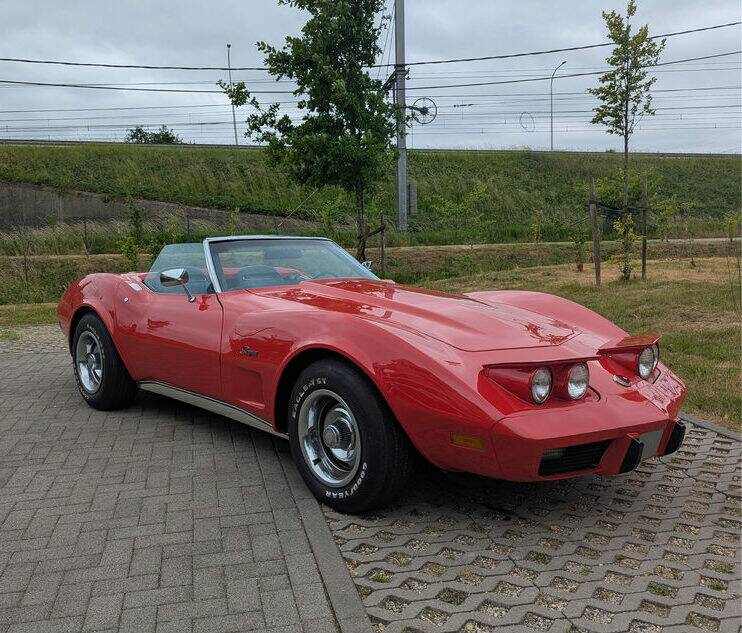 Image 1/8 of Chevrolet Corvette Stingray (1975)