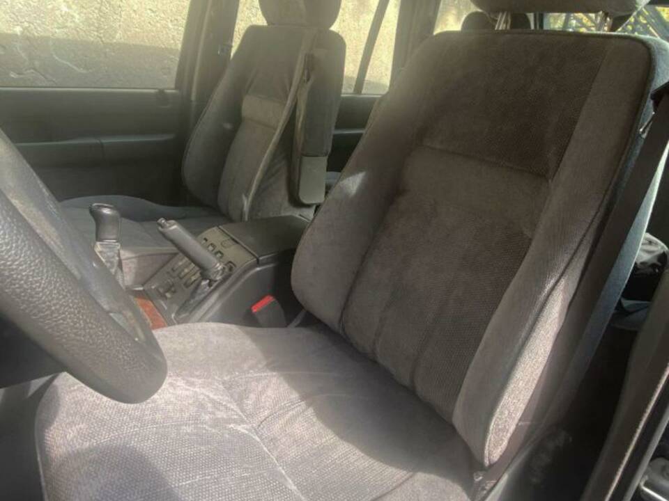 Imagen 19/37 de Land Rover Range Rover 2.5 DT (1997)