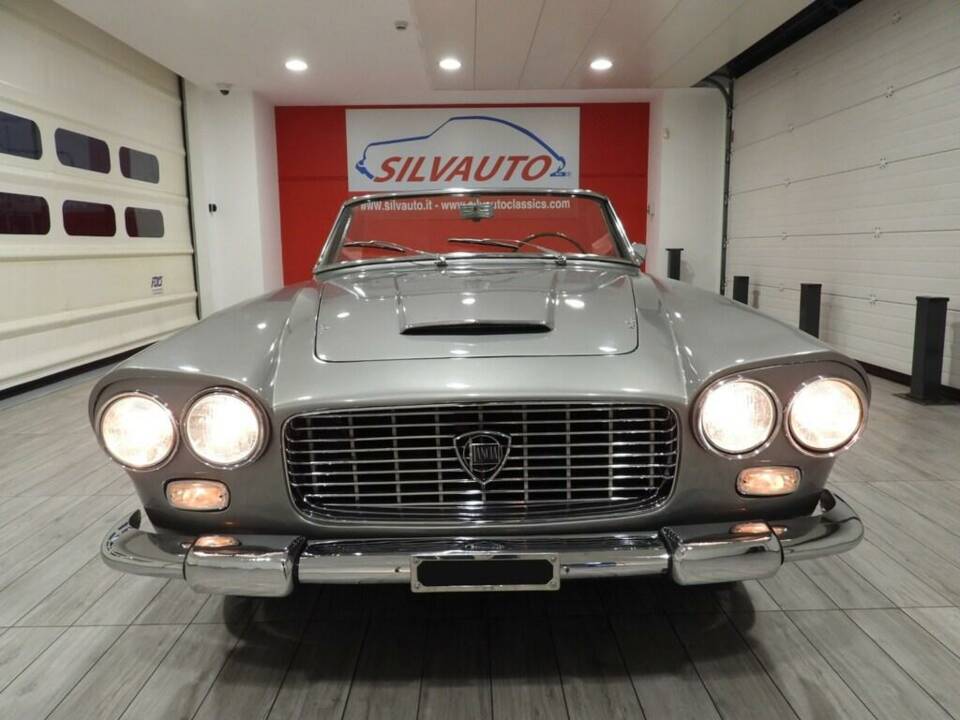 Image 7/10 of Lancia Flaminia GT Touring (1961)