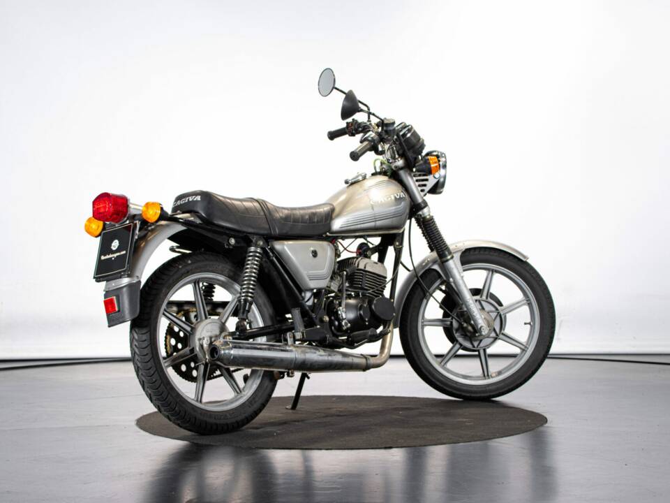 Image 4/50 of Cagiva SST 125 (1982)