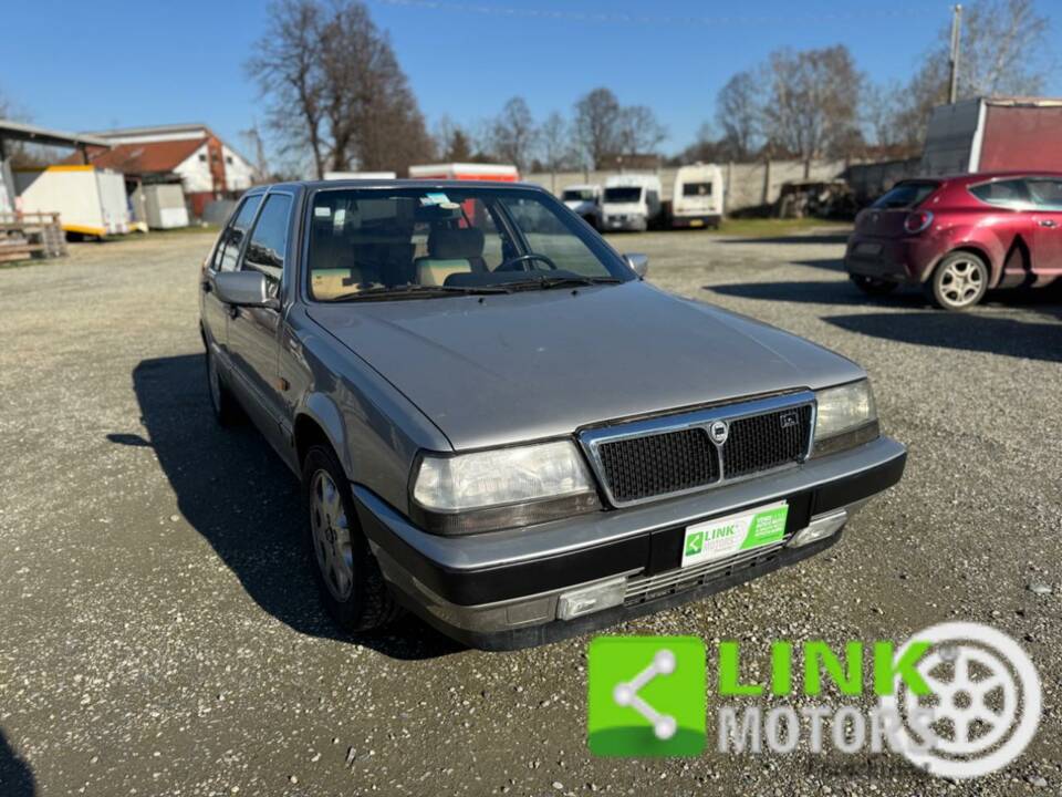 Image 1/10 of Lancia Thema I.E. (1989)
