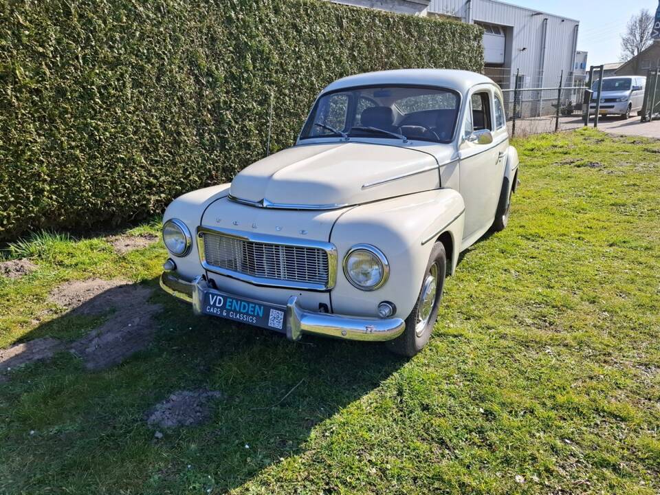 Image 13/41 of Volvo PV 544 Sport (1962)