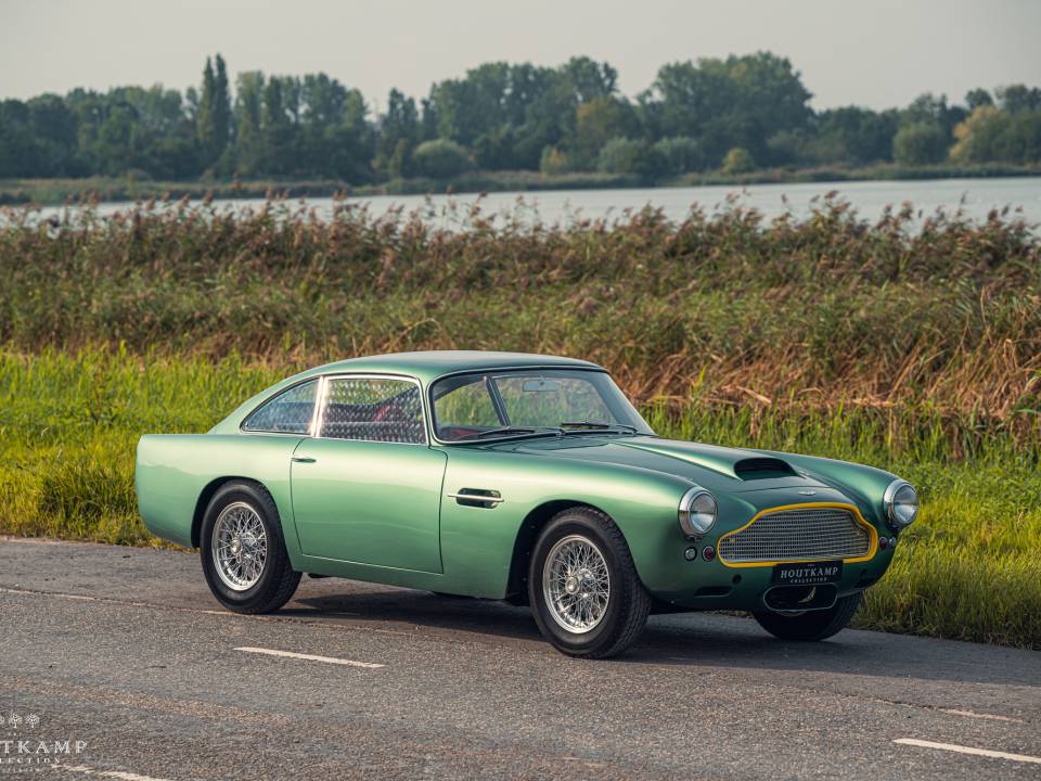 Image 9/48 of Aston Martin DB 4 (1960)
