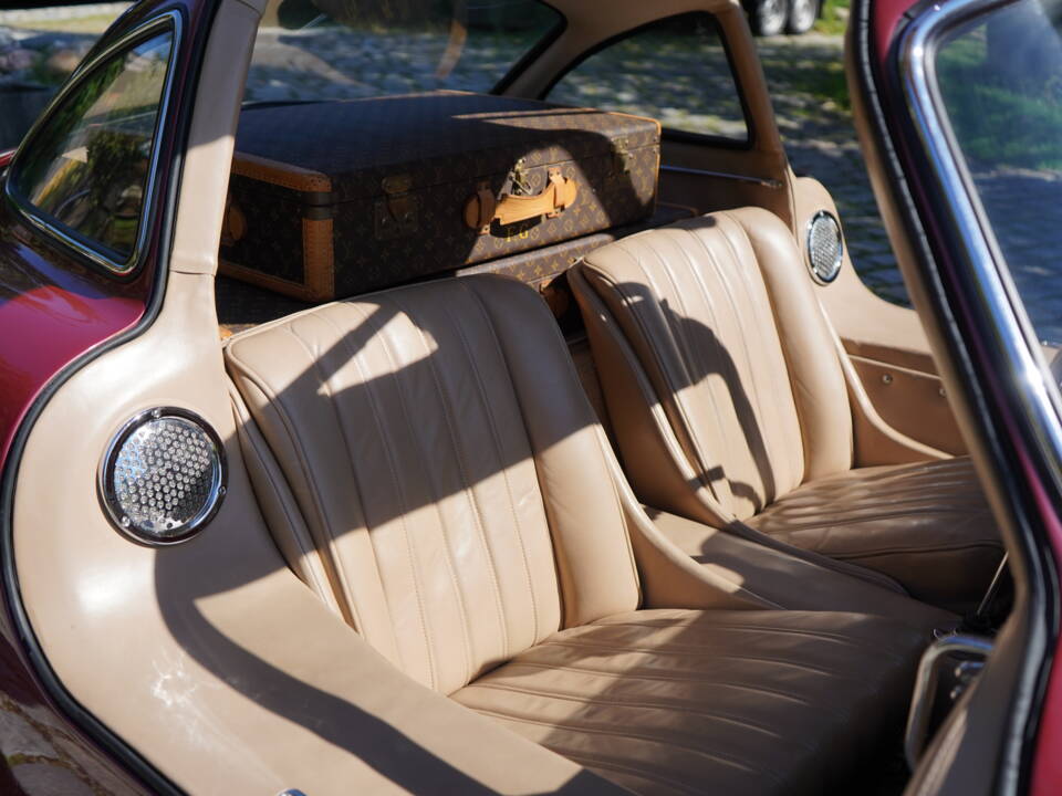 Imagen 7/18 de Mercedes-Benz 300 SL &quot;Gullwing&quot; (1955)
