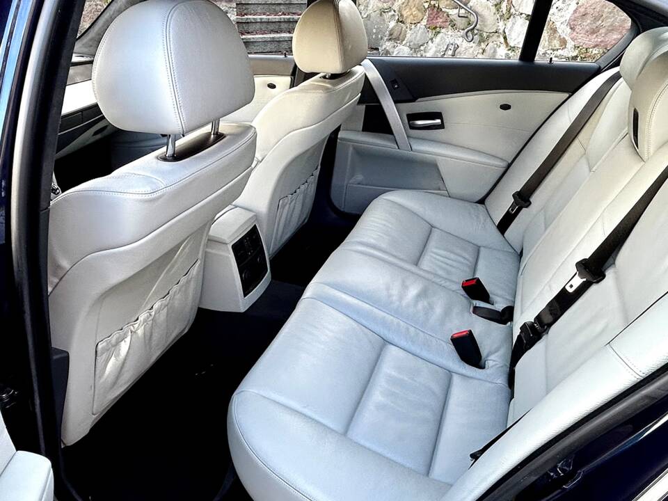 Bild 8/16 von BMW M5 (2005)