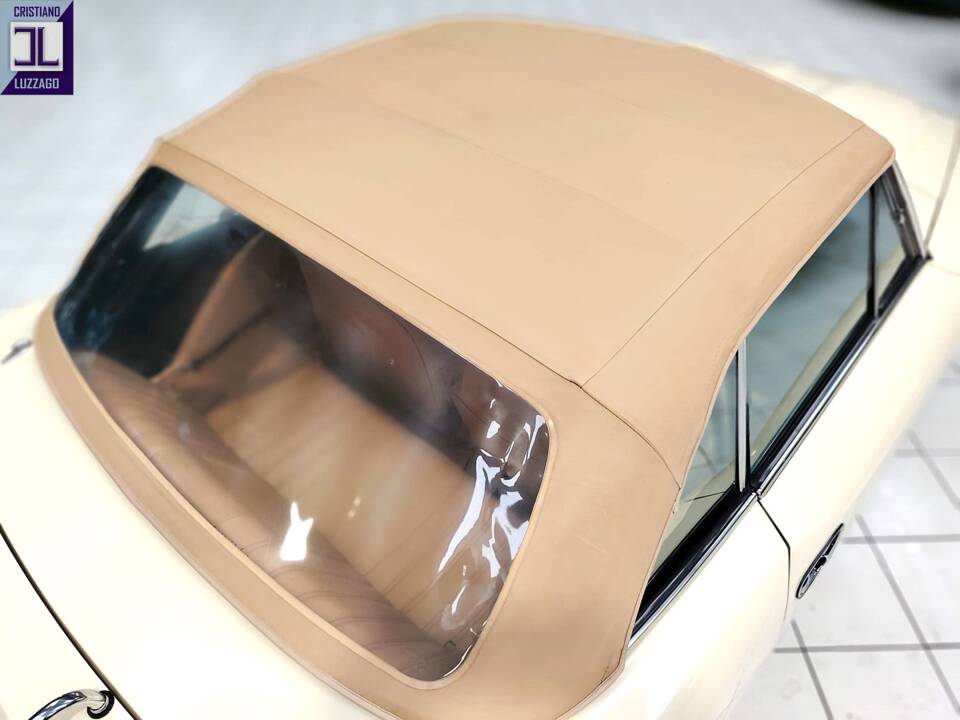 Image 23/64 of FIAT Spider 2000 (1982)