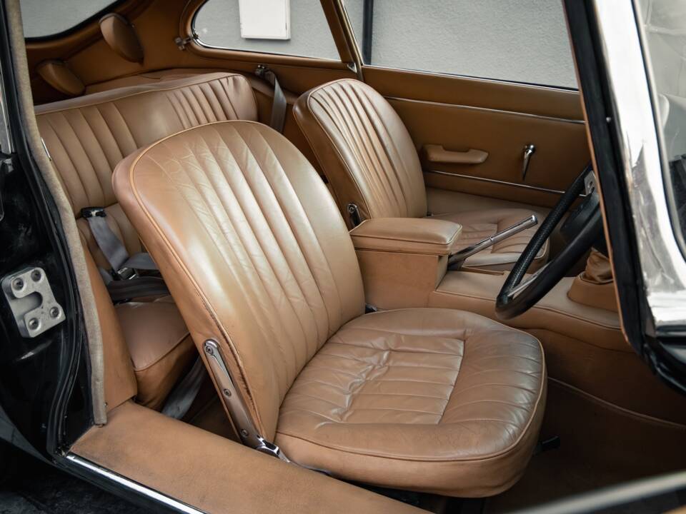 Imagen 20/42 de Jaguar E-Type (2+2) (1967)
