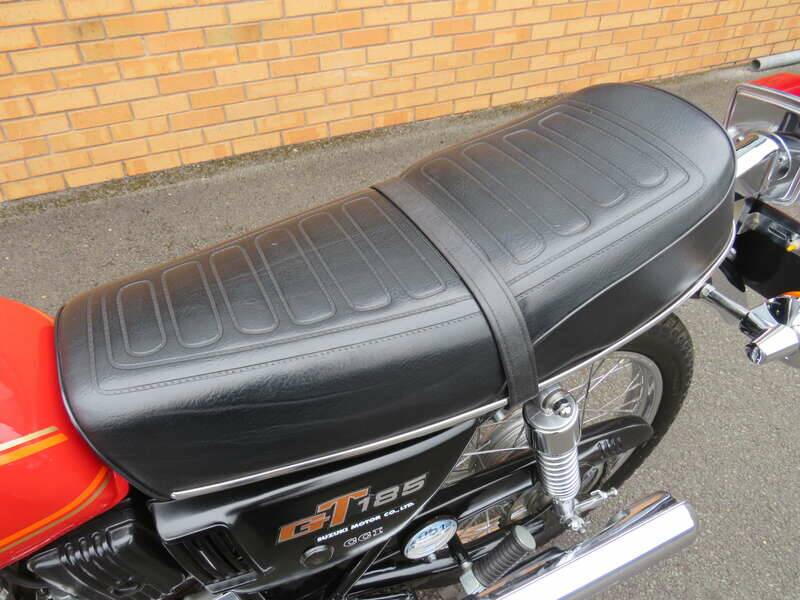 Image 16/45 de Suzuki DUMMY (1977)