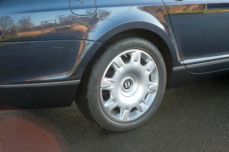 Image 26/50 of Bentley Continental Flying Spur (2006)