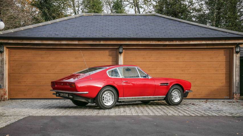 Image 4/25 de Aston Martin DBS V8 (1971)