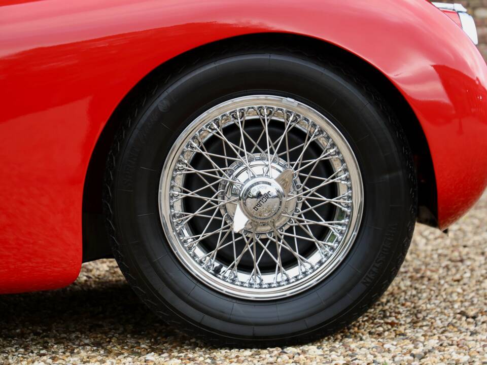 Image 49/50 of Jaguar XK 120 SE OTS (1954)