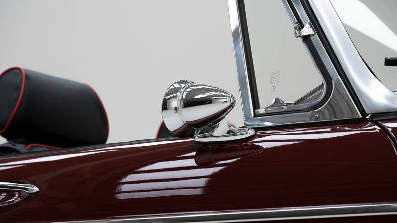 Bild 14/15 von MG MGB (1975)