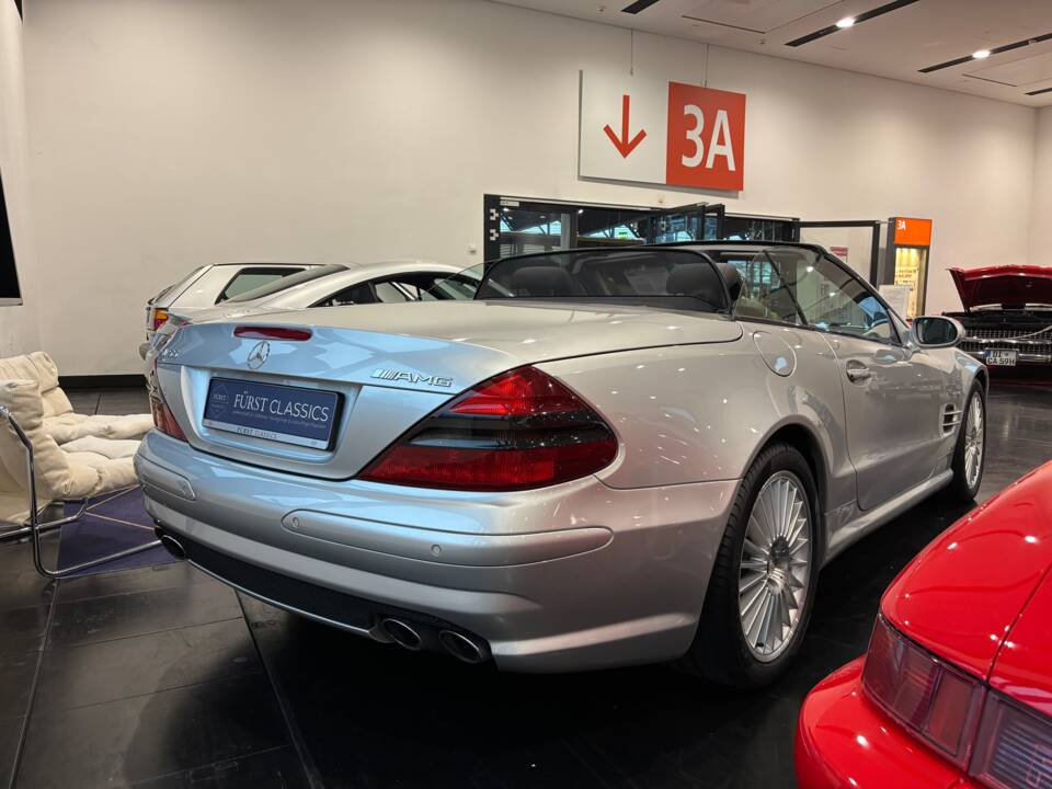 Image 7/29 of Mercedes-Benz SL 55 AMG (2002)