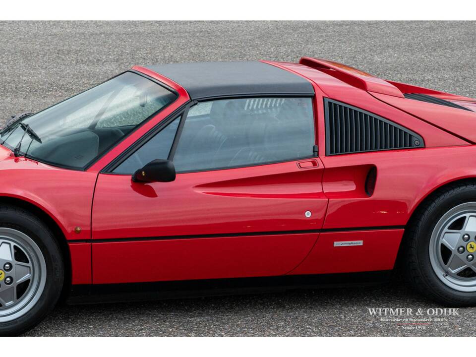 Bild 22/41 von Ferrari 328 GTS (1989)