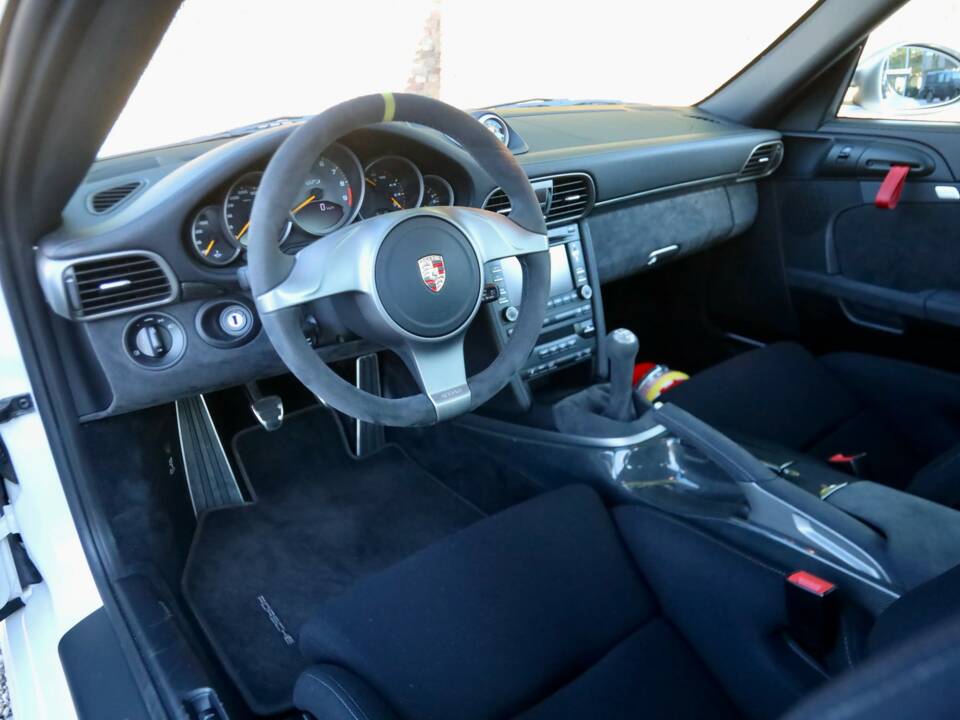 Image 3/50 de Porsche 911 GT3 RS (2010)