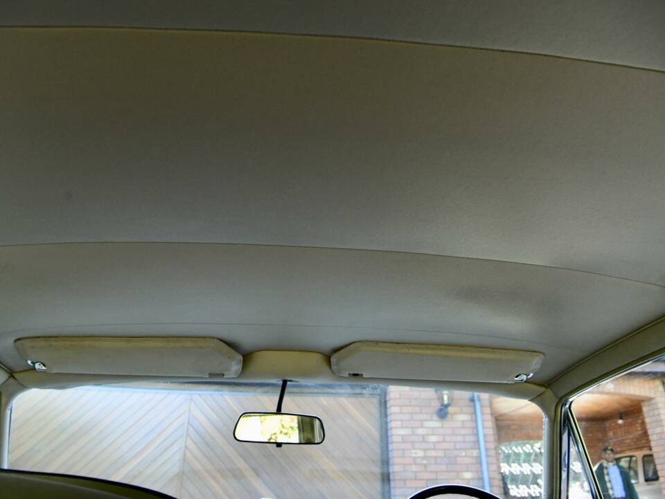 Image 39/50 of Rolls-Royce Silver Shadow II (1977)