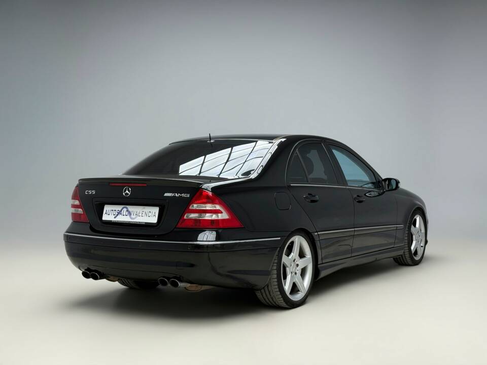 Image 4/27 of Mercedes-Benz C 55 AMG (2005)
