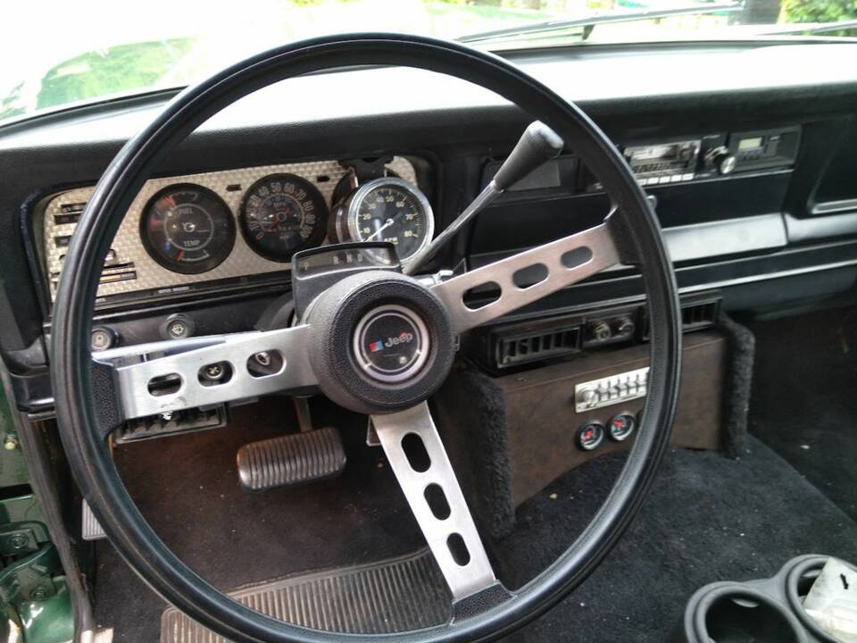 Bild 2/7 von Jeep Cherokee Chief (1977)