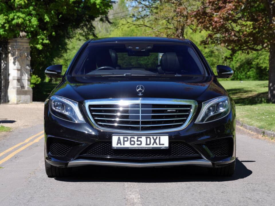 Bild 6/50 von Mercedes-Benz S 63 AMG (2015)