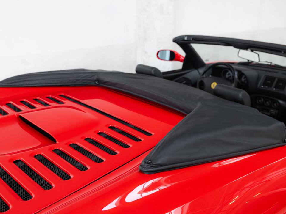 Image 36/50 of Ferrari F 355 Spider (1999)