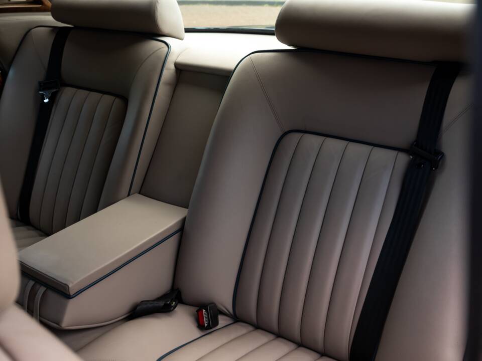 Imagen 36/50 de Rolls-Royce Silver Spirit (1988)