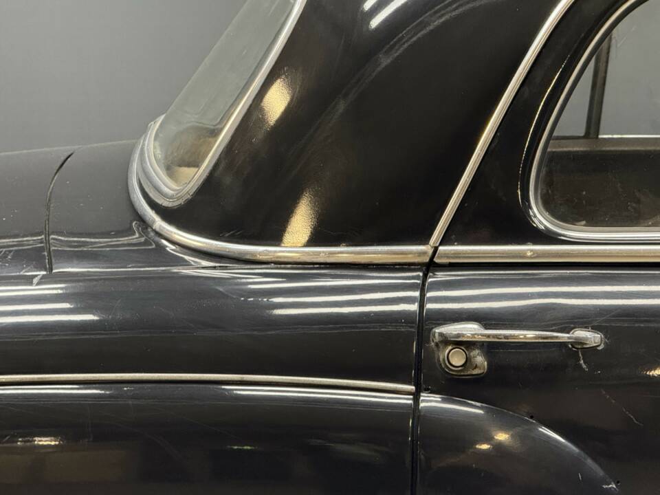 Image 37/50 of Mercedes-Benz 220 S (1955)