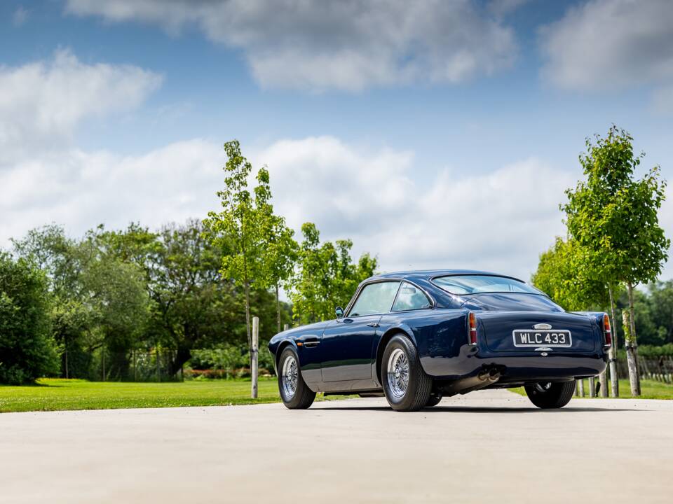 Image 13/41 of Aston Martin DB 4 GT (1959)