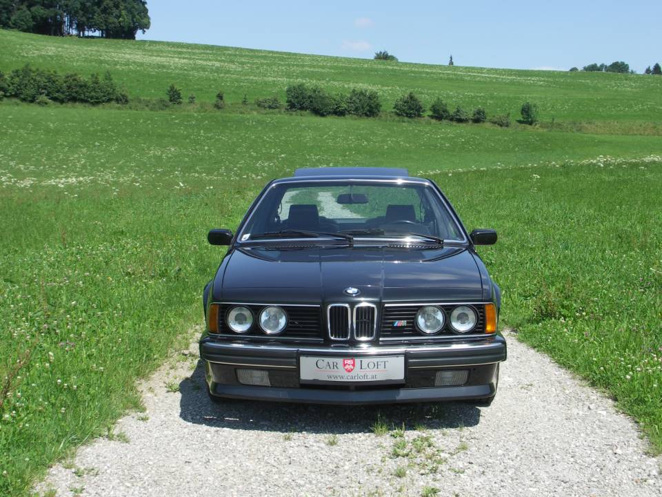 Bild 34/37 von BMW M 635 CSi (1988)