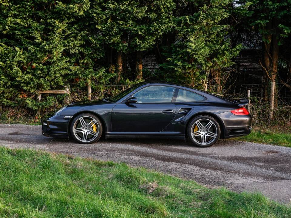 Bild 9/38 von Porsche 911 Turbo (2007)