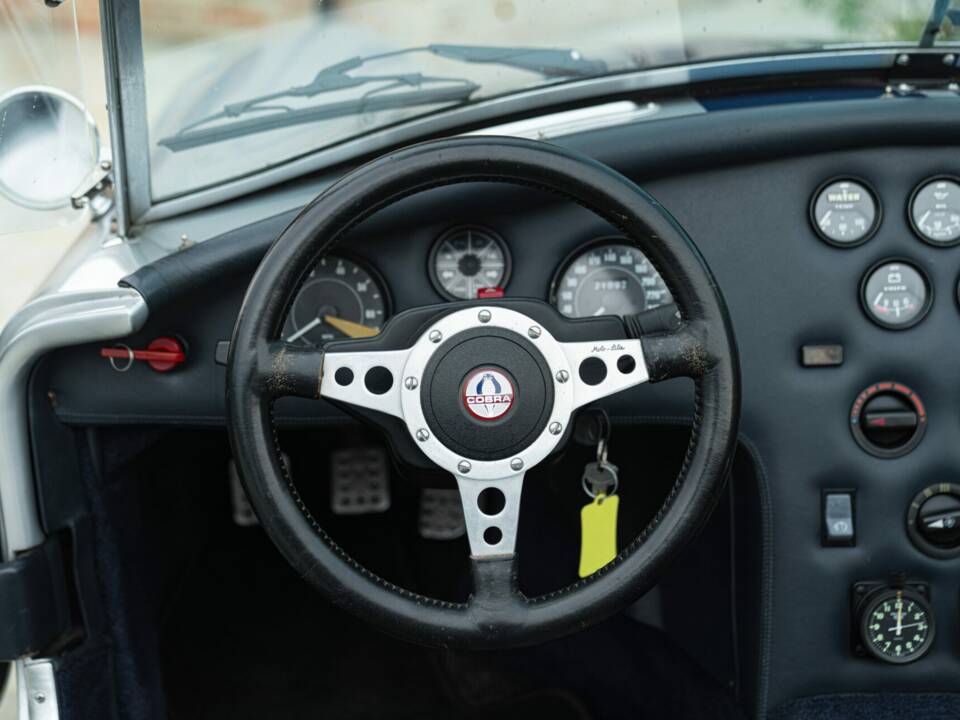 Image 47/50 of AC Cobra Mk IV (1987)