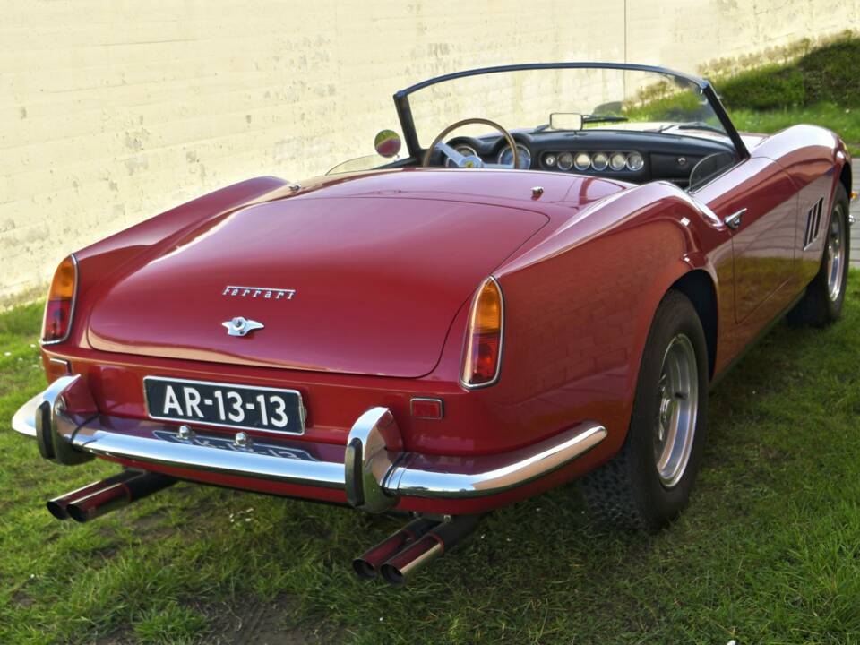 Bild 7/50 von Ferrari 250 GTE (1962)