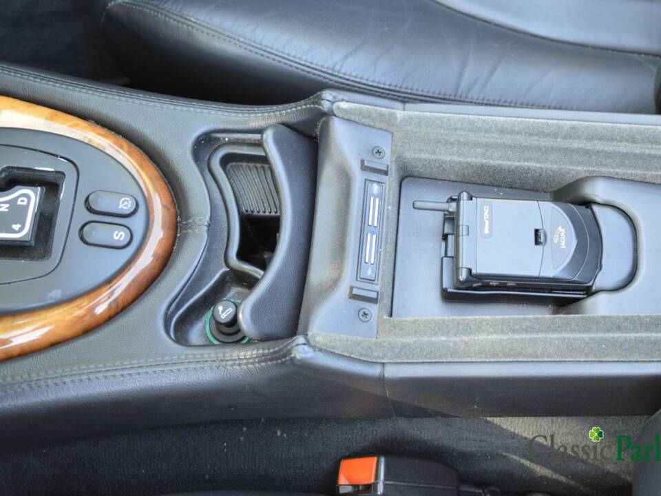 Afbeelding 50/50 van Jaguar XKR (2000)