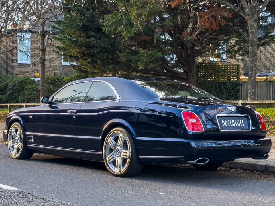 Image 4/25 of Bentley Brooklands (2008)