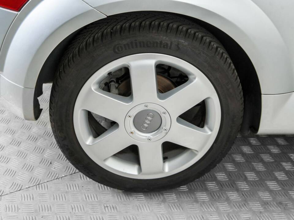 Bild 31/50 von Audi TT 1.8 T (2000)
