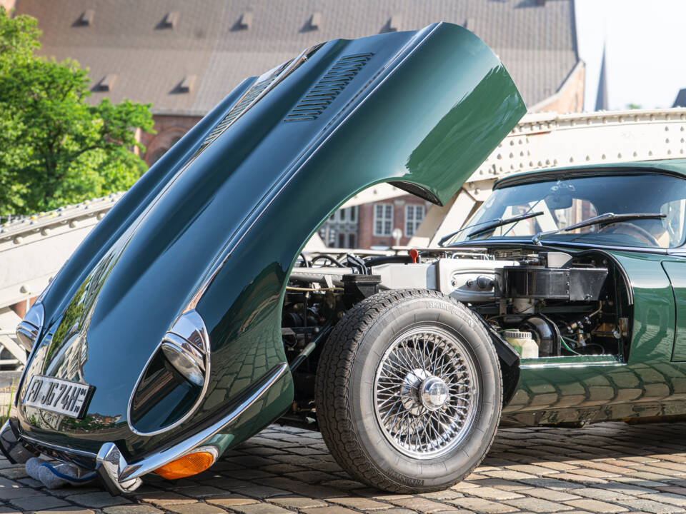 Bild 13/30 von Jaguar E-Type V12 (1974)
