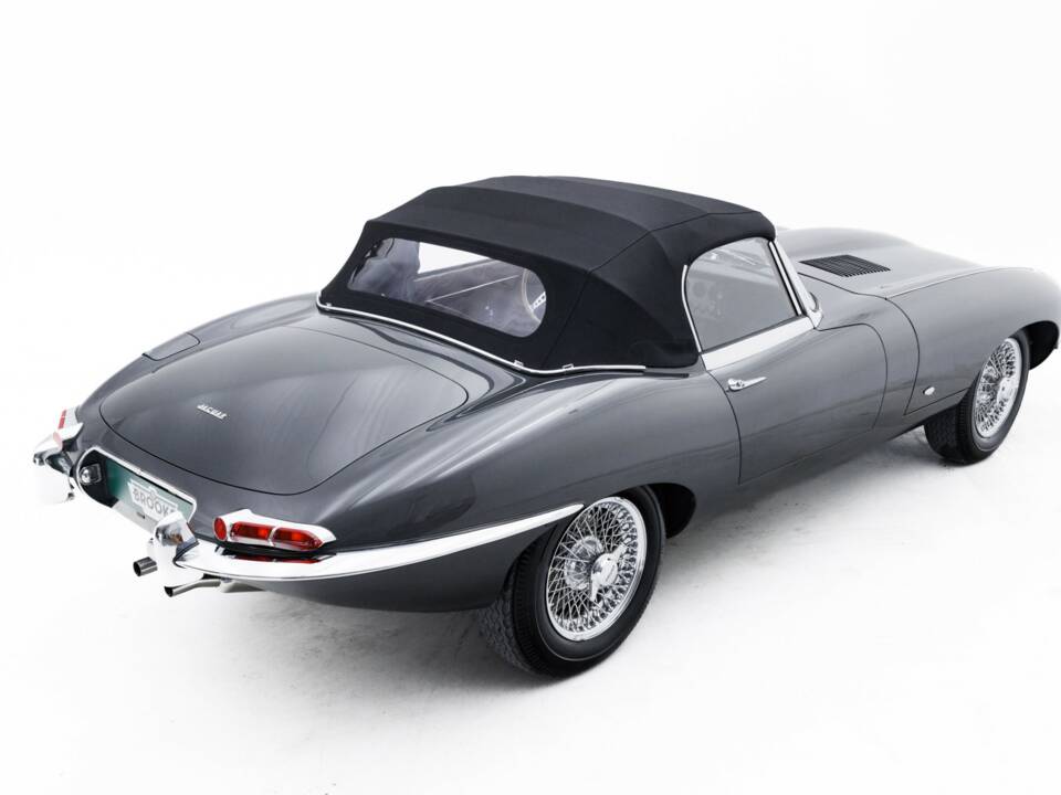 Afbeelding 7/50 van Jaguar E-Type 3.8 (1961)