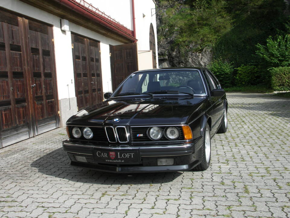 Image 2/39 of BMW M 635 CSi (1988)