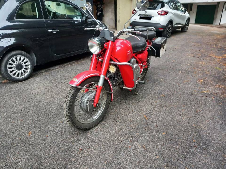 Bild 9/10 von Moto Guzzi DUMMY (1971)