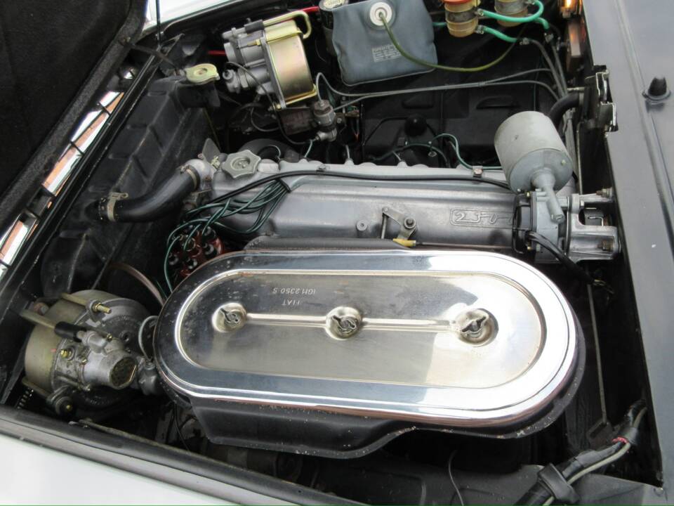 Afbeelding 14/33 van FIAT 2300 S Coupé (1967)