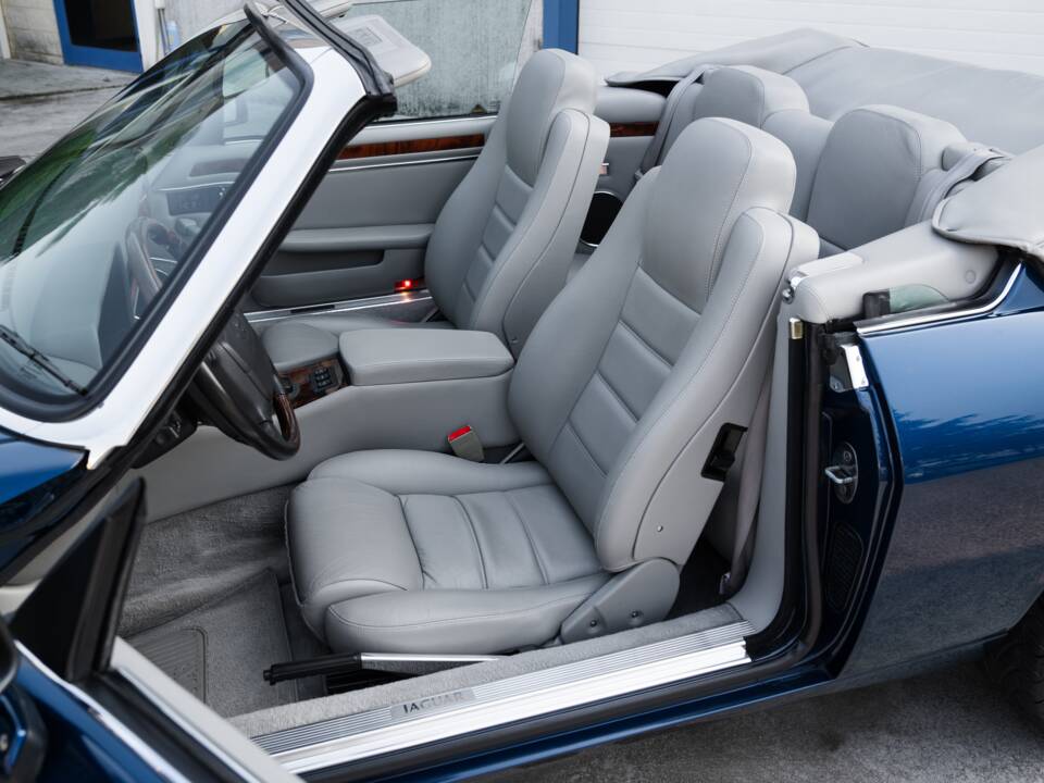 Imagen 26/52 de Jaguar XJS 4.0 (1994)