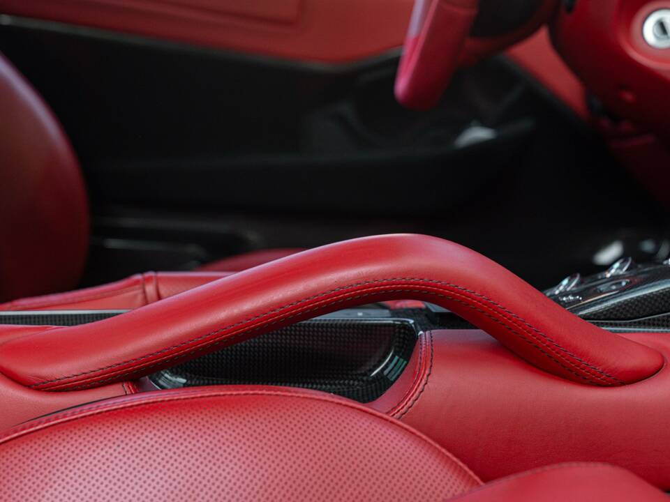 Immagine 39/50 di Ferrari 599 GTB HGTE (2010)