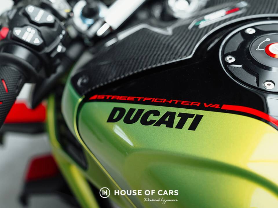 Image 12/49 de Ducati DUMMY (2024)