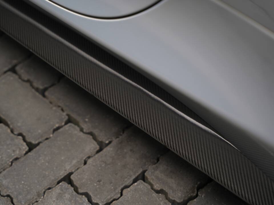 Image 42/50 of Aston Martin Vanquish (2014)