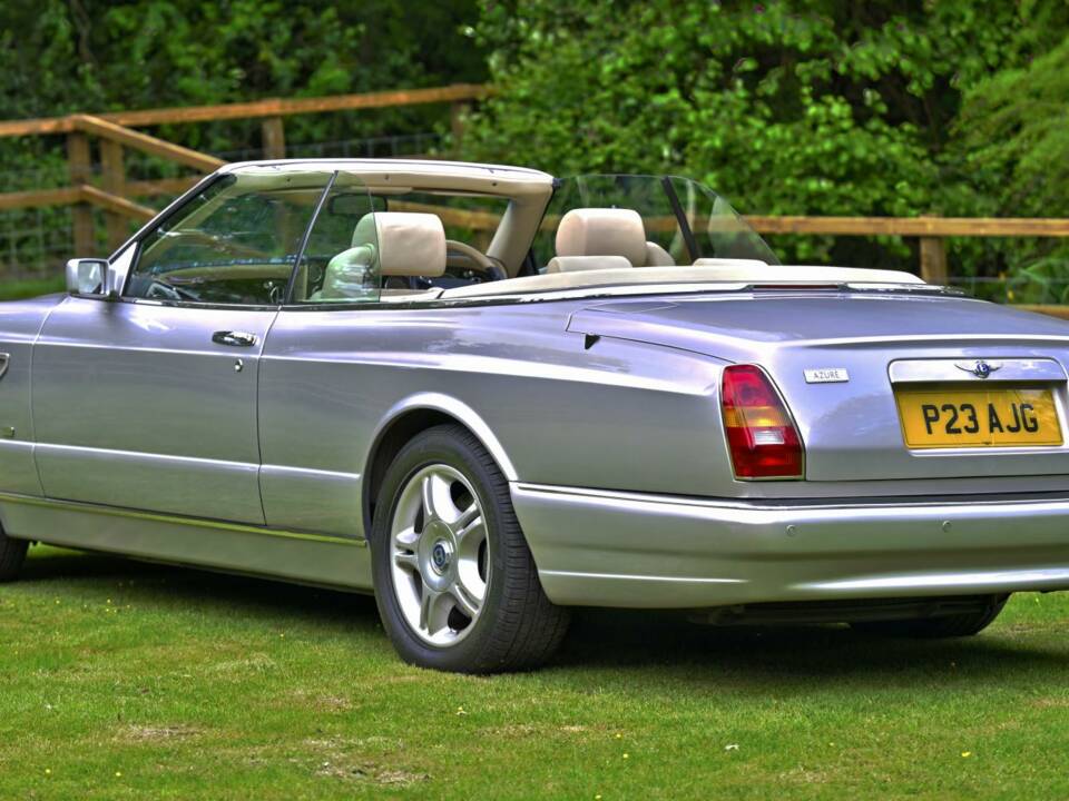 Bild 12/50 von Bentley Azure (2003)