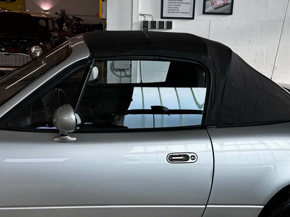 Image 11/48 de Mazda MX-5 1.6 (1900)