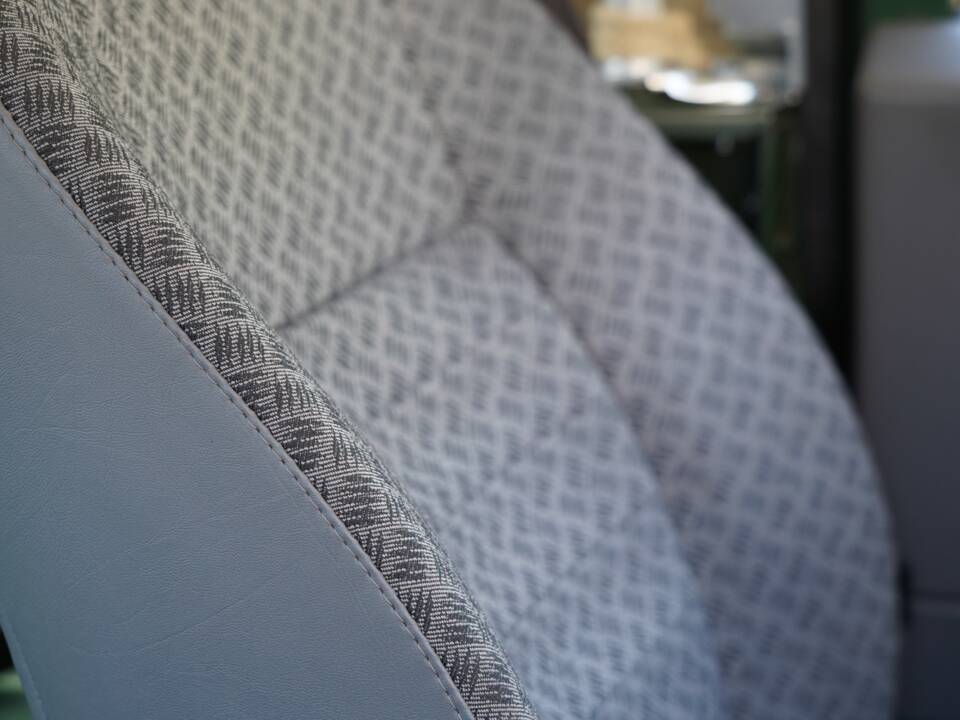 Image 27/64 of Land Rover Defender 90 Td5 (1999)