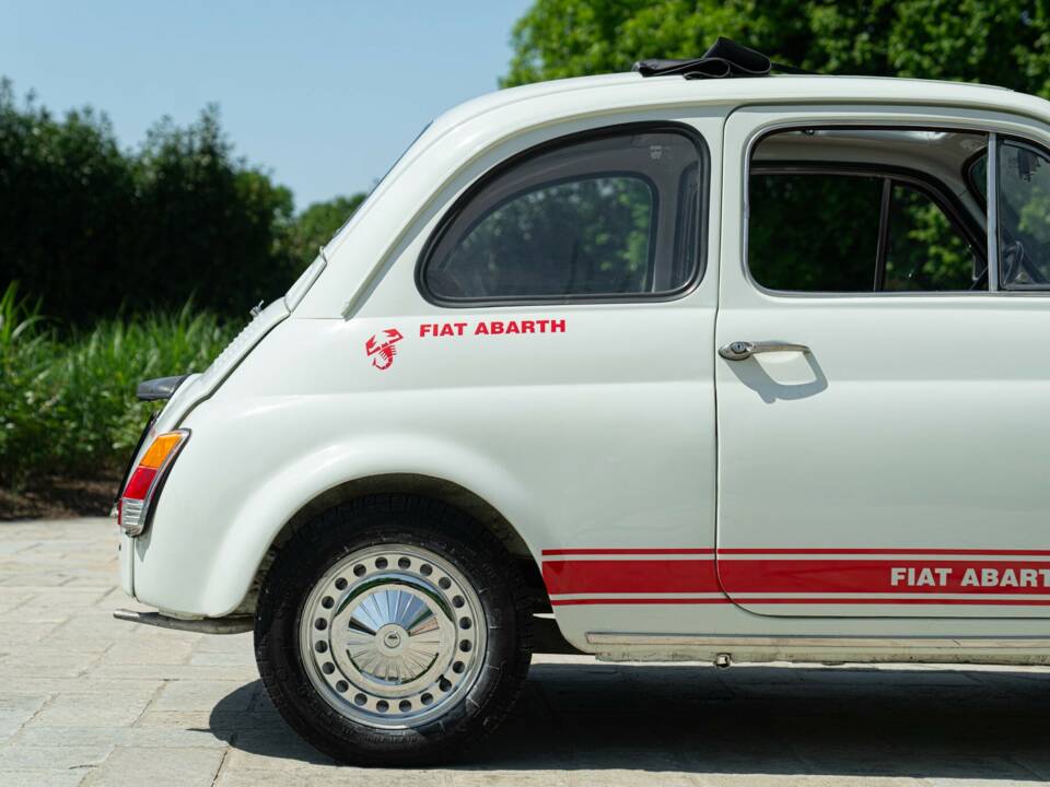 Image 22/50 of Abarth Fiat 595 (1969)